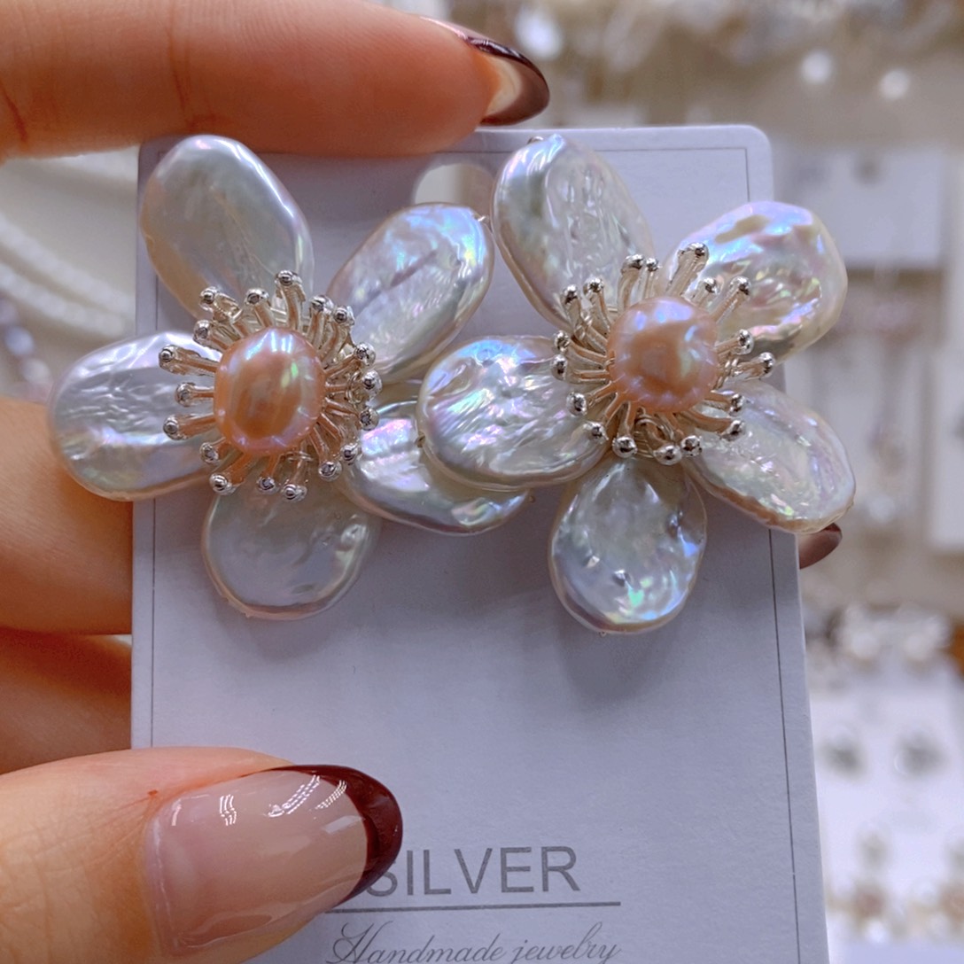 银S925镶嵌耳饰淡水珍珠