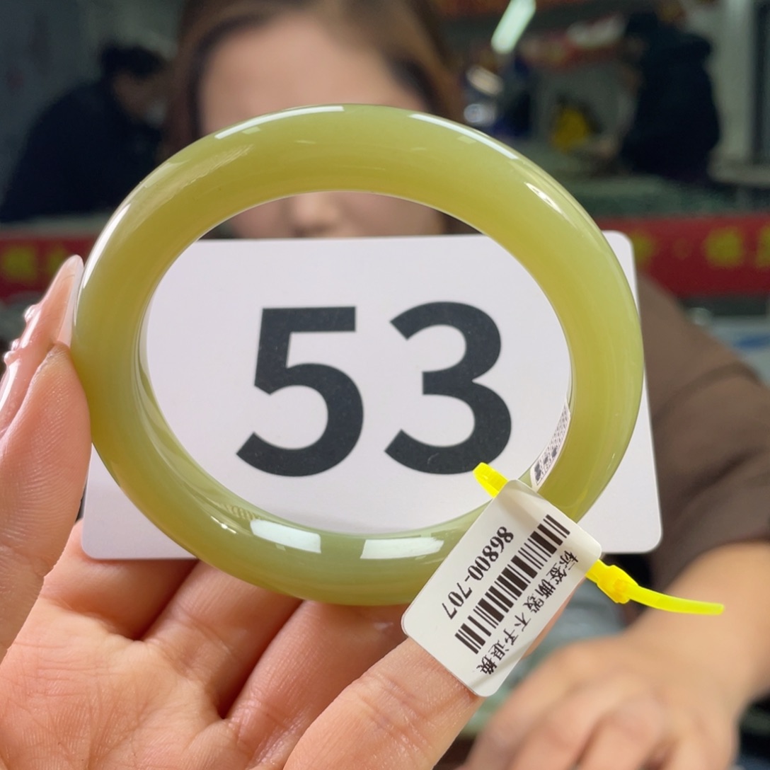 和田玉手镯未镶嵌D***@