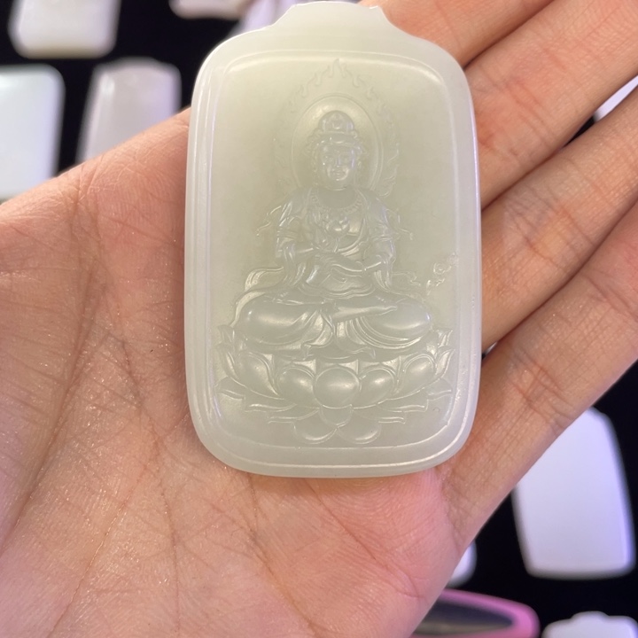 和田玉吊坠未镶嵌