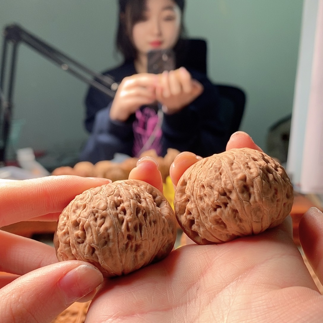 文玩核桃吊坠客***闲43铁锤