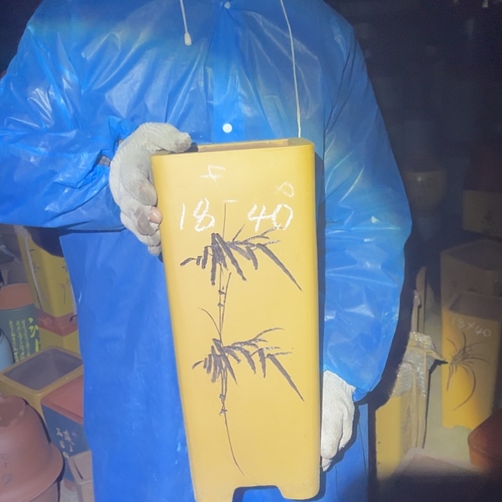 紫砂花盆紫砂花盆和小