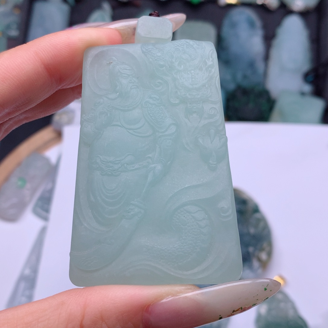 【闪购商品】翡翠颈饰未镶嵌〖****呆冰种晴底关公