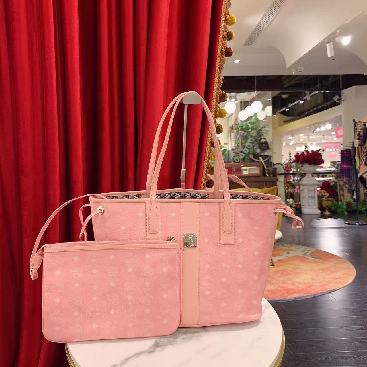 95新 MCM 定金 MCMtote托特粉色老花金扣单肩包 36130712