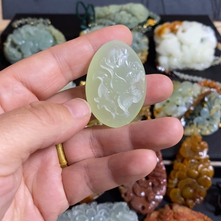 岫玉未镶嵌项链毛衣链