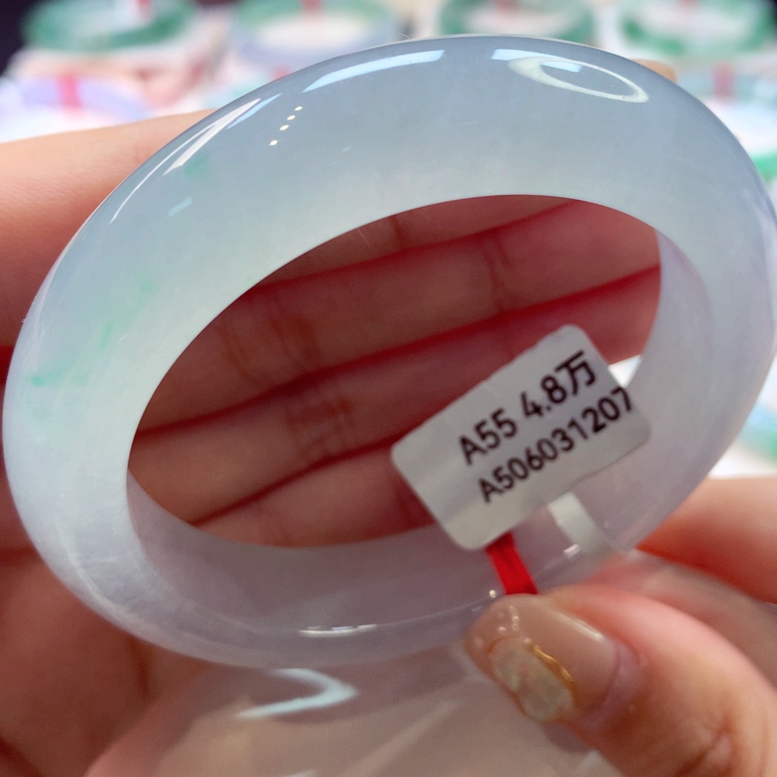 翡翠手镯未镶嵌106号正圈77