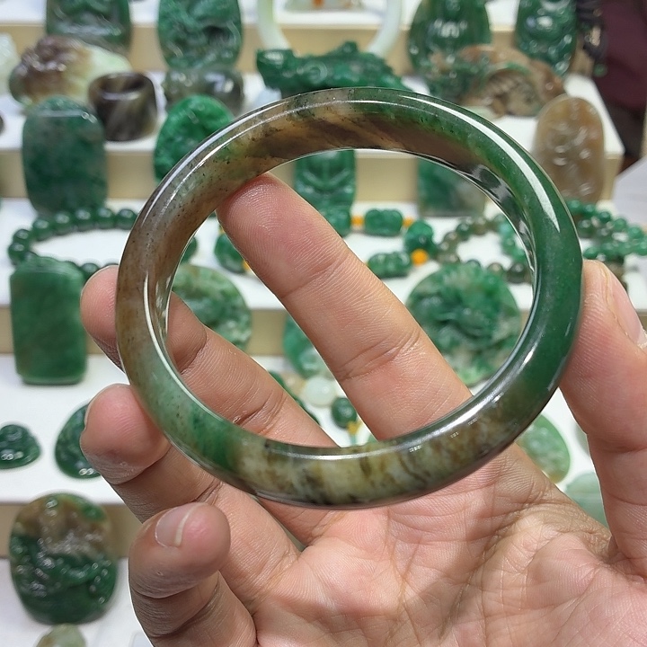 独山玉未镶嵌手镯62圈口