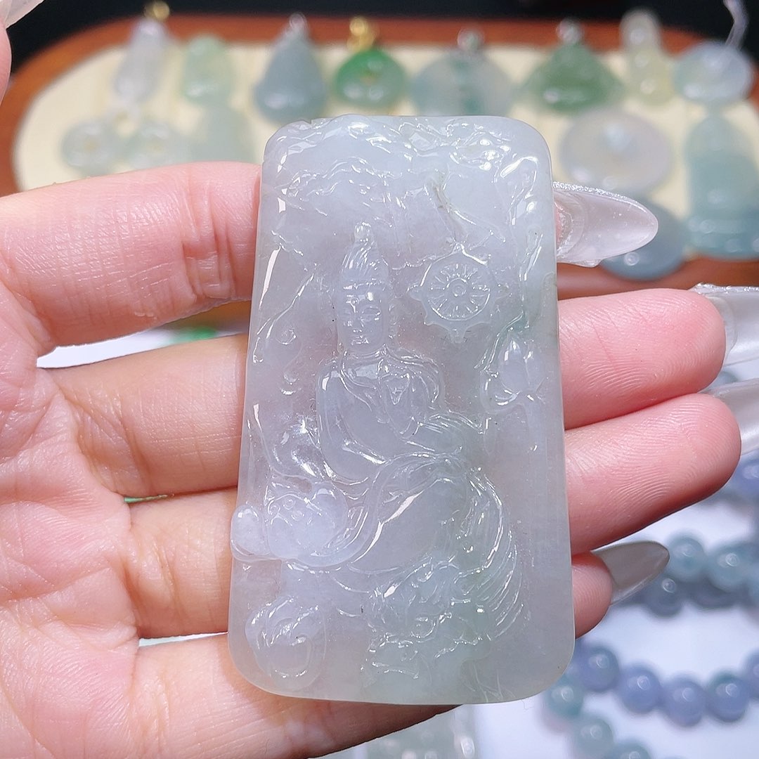 翡翠颈饰未镶嵌文殊
