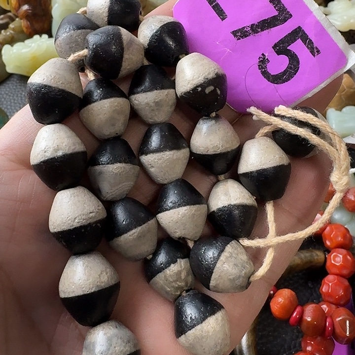 格****玛瑙/玉髓未镶嵌颈饰