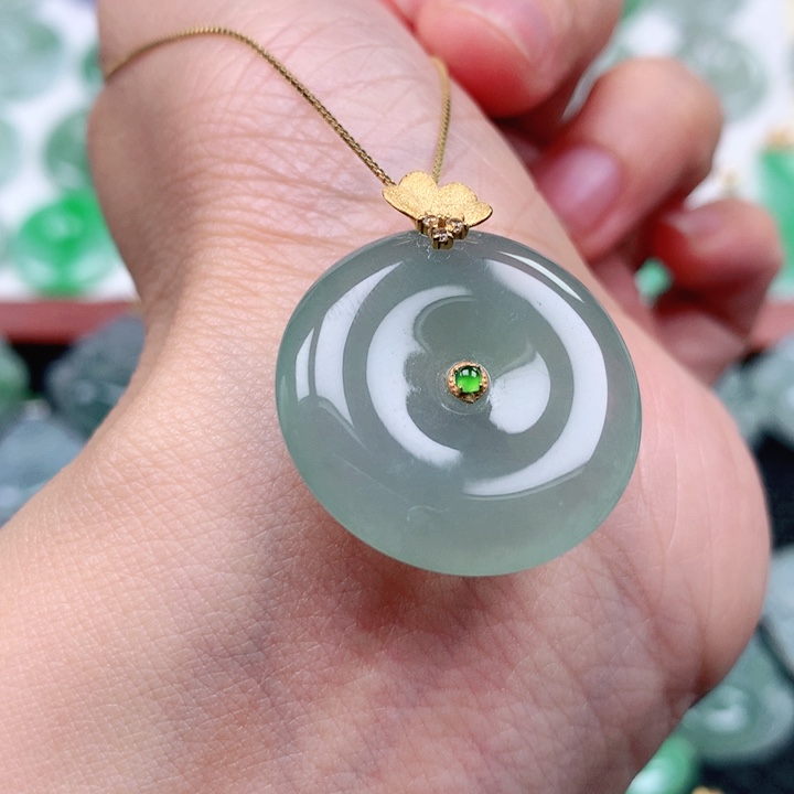 翡翠吊坠(不含链)18K金镶嵌