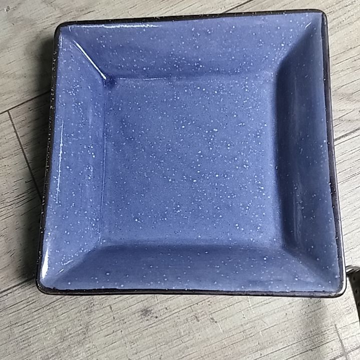 盘瓷片陶瓷杯盘壶碗都有