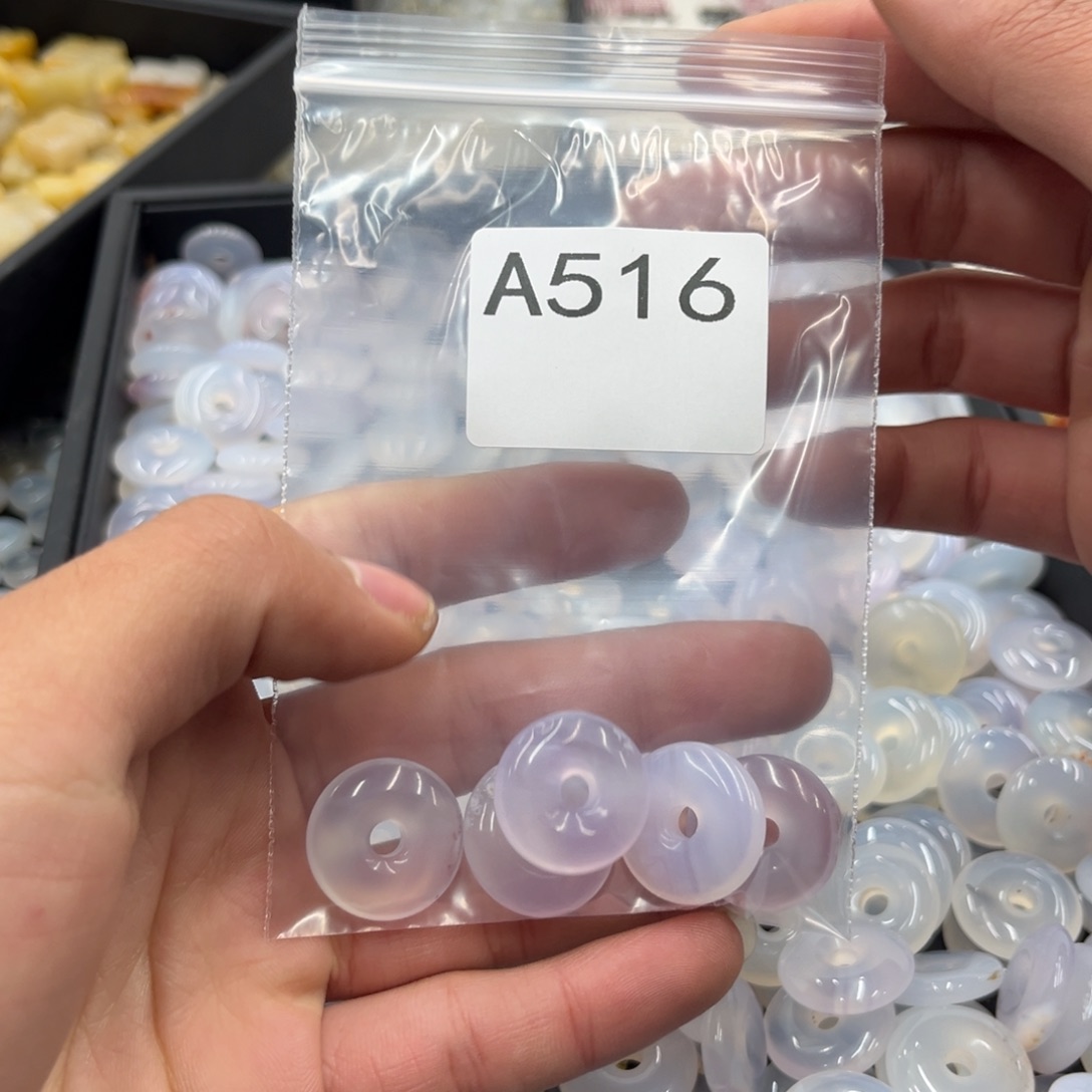 用***户玛瑙/玉髓合金颈饰