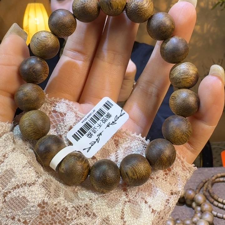 沉香手串绿奇楠沉香圆珠卡12单圈10g
