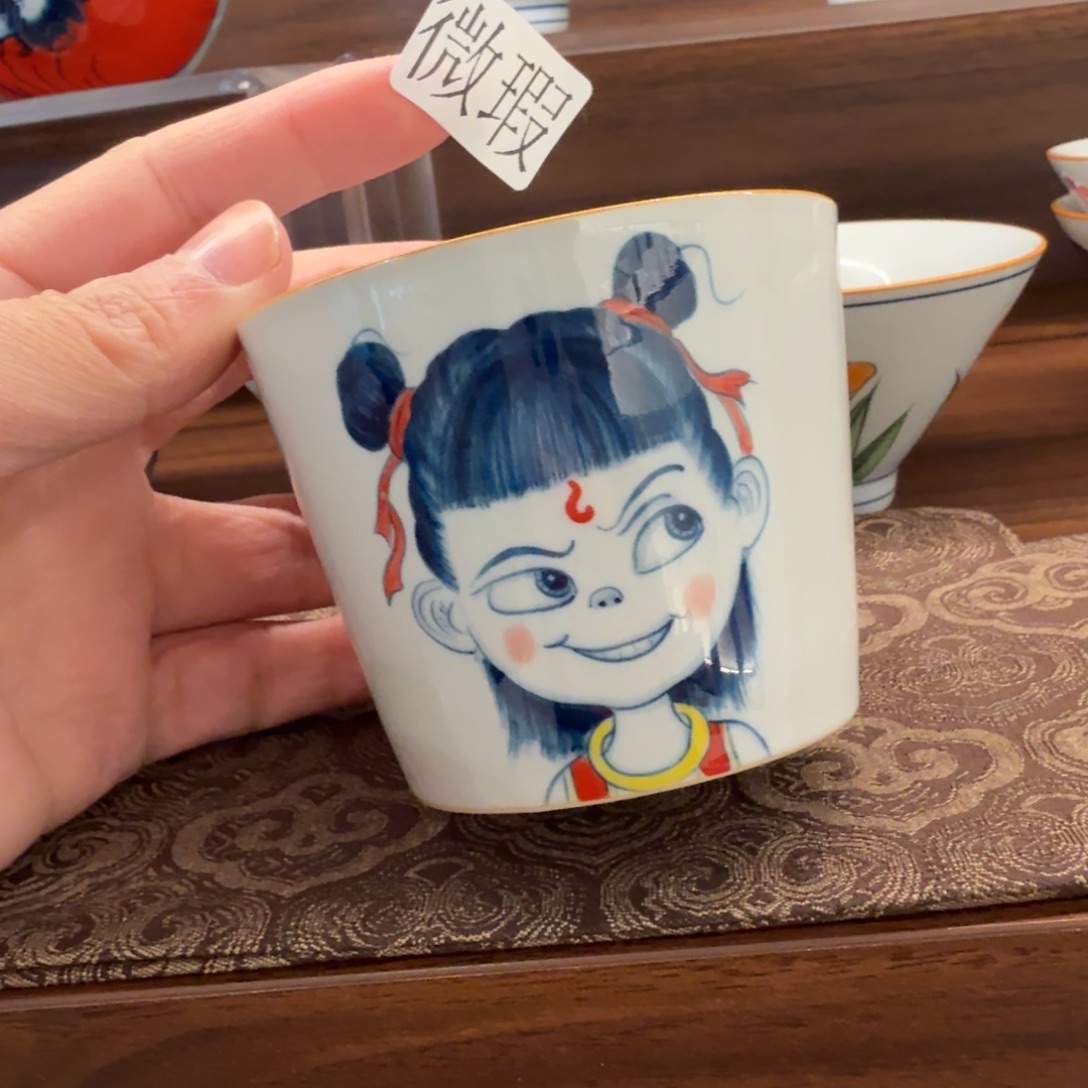 釉下手绘茶具微瑕