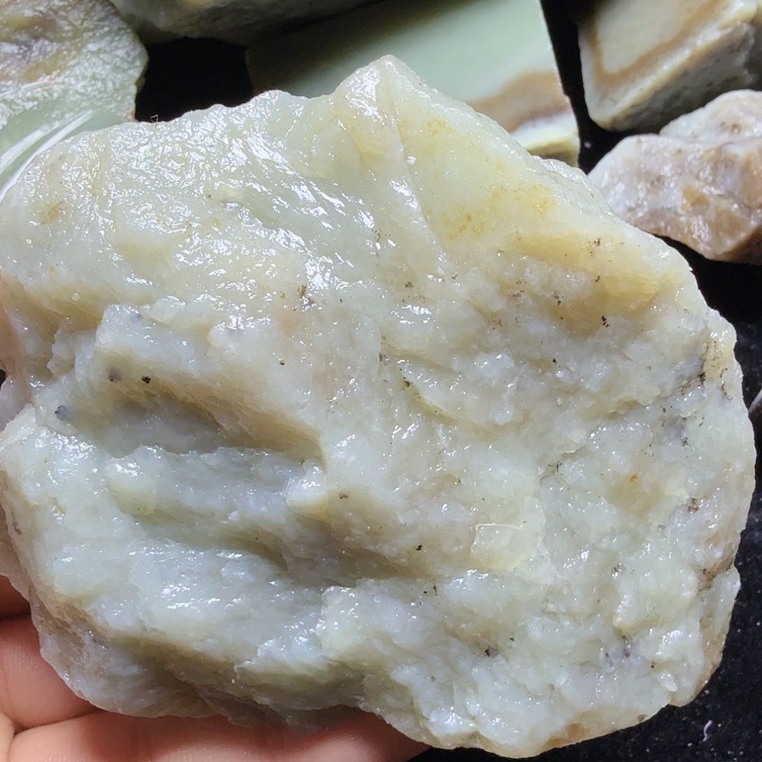 和田玉（糖玉）未镶嵌珠宝半成品