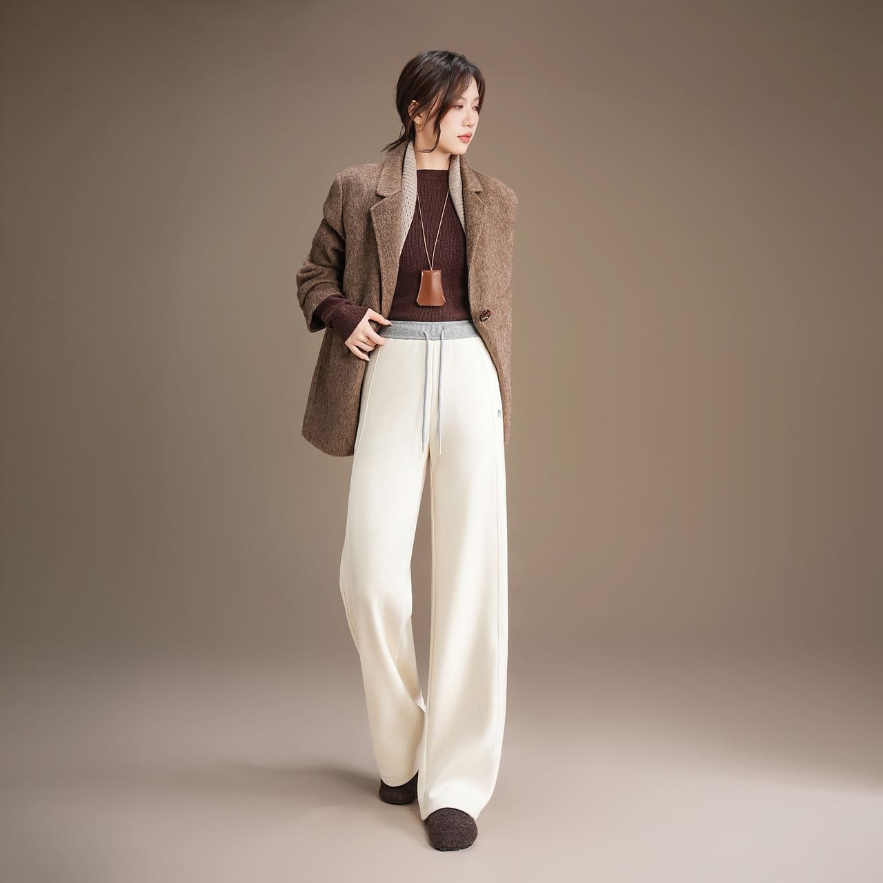 苏西施【羊毛+蚕丝】玫瑰精油印花加绒加厚窄版阔腿裤2569