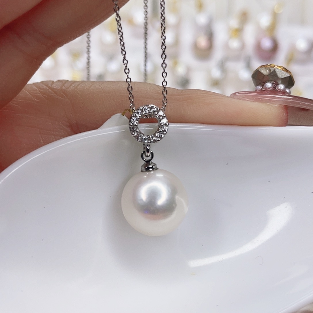 淡水珍珠吊坠(赠链)未镶嵌