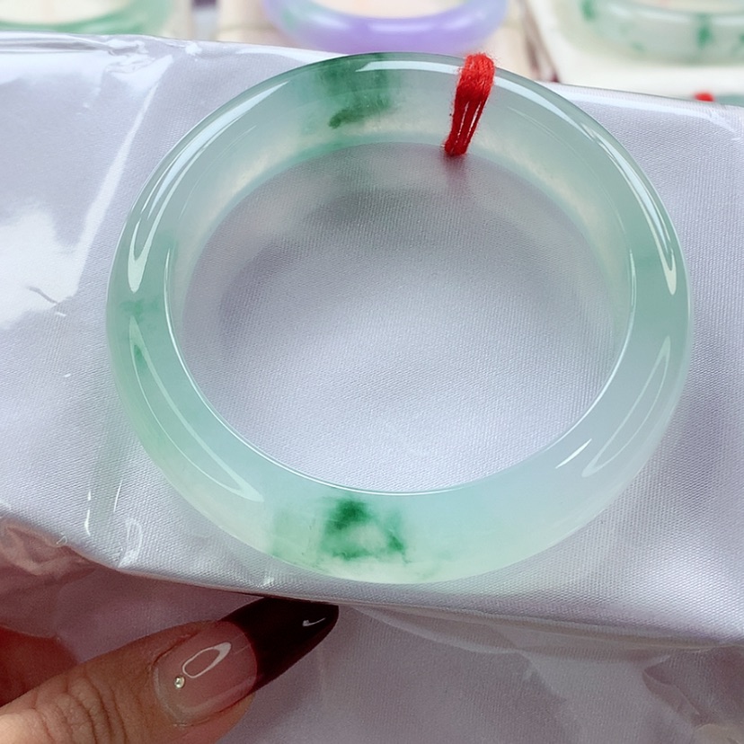 【闪购商品】翡翠手镯未镶嵌54.8 荔枝肉 灵