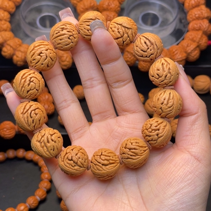 桃核手串18尺寸绣球（22号链接）