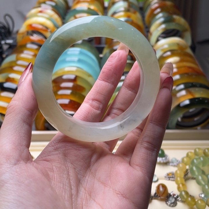 蛇纹石玉手镯未镶嵌54.6