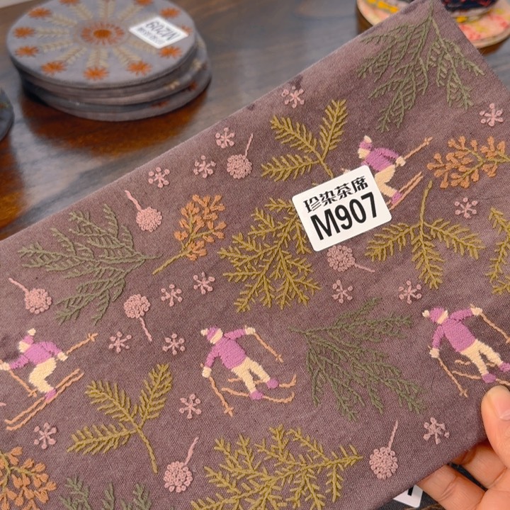 刺绣惊**现907刺绣图案设计非常精致