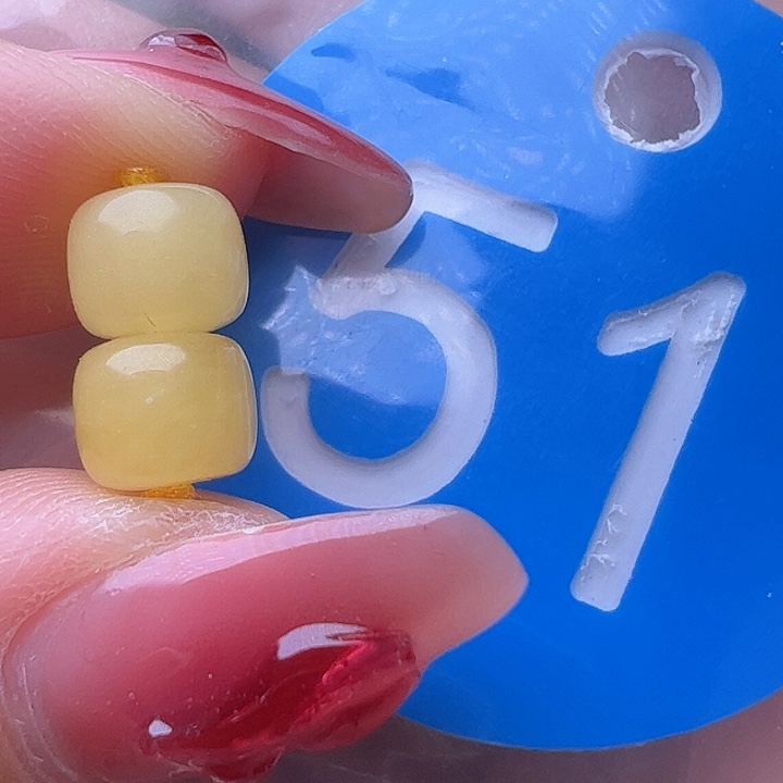 蜜蜡裸石未镶嵌6.5mm 老型