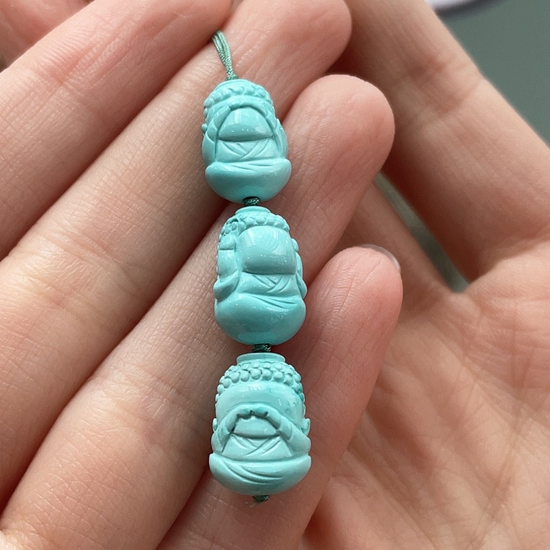 绿松石未镶嵌颈饰