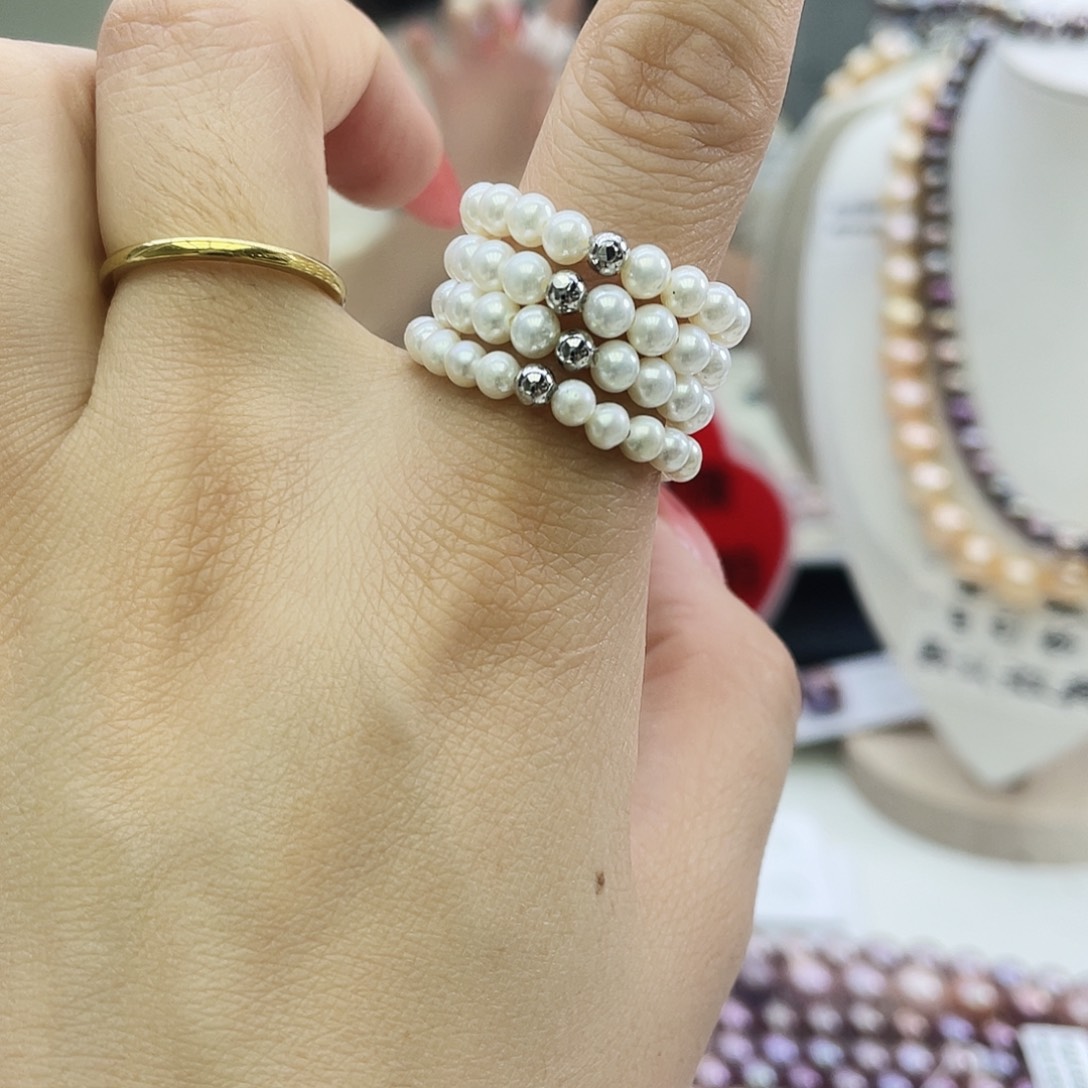 未镶嵌淡水珍珠戒指