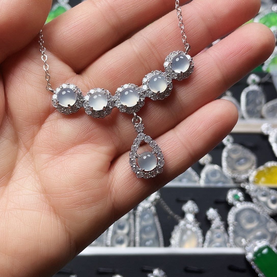 玛瑙/玉髓颈饰合金