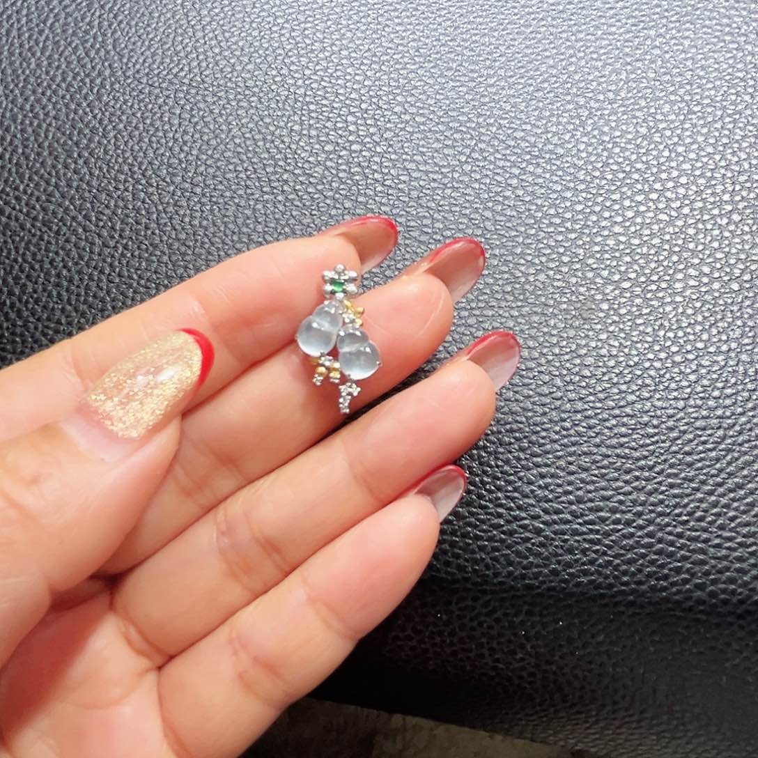 翡翠吊坠(不含链)18K金镶嵌