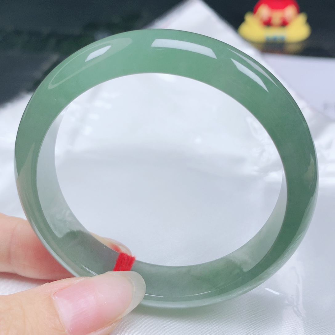 翡翠未镶嵌手镯翡翠53.1冰种满绿正圈