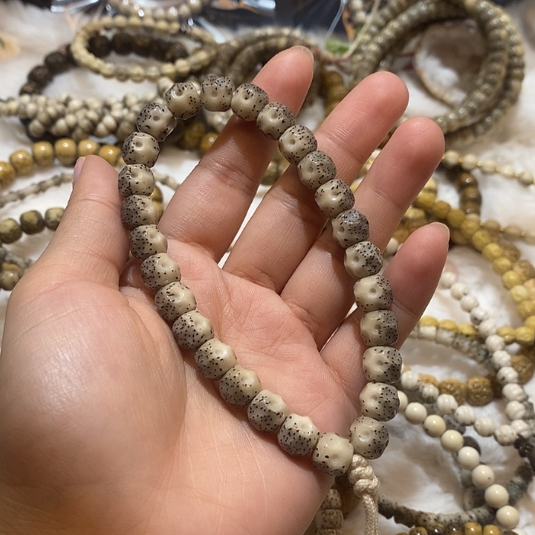 吊坠星月菩提海南