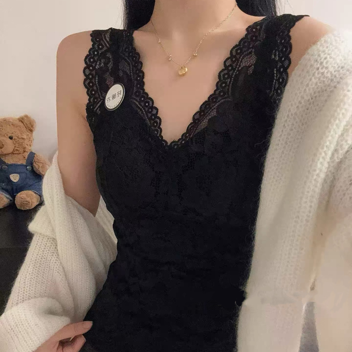 160的大源家秋冬新款蛋白绒磨毛蕾丝V领美背保暖背心