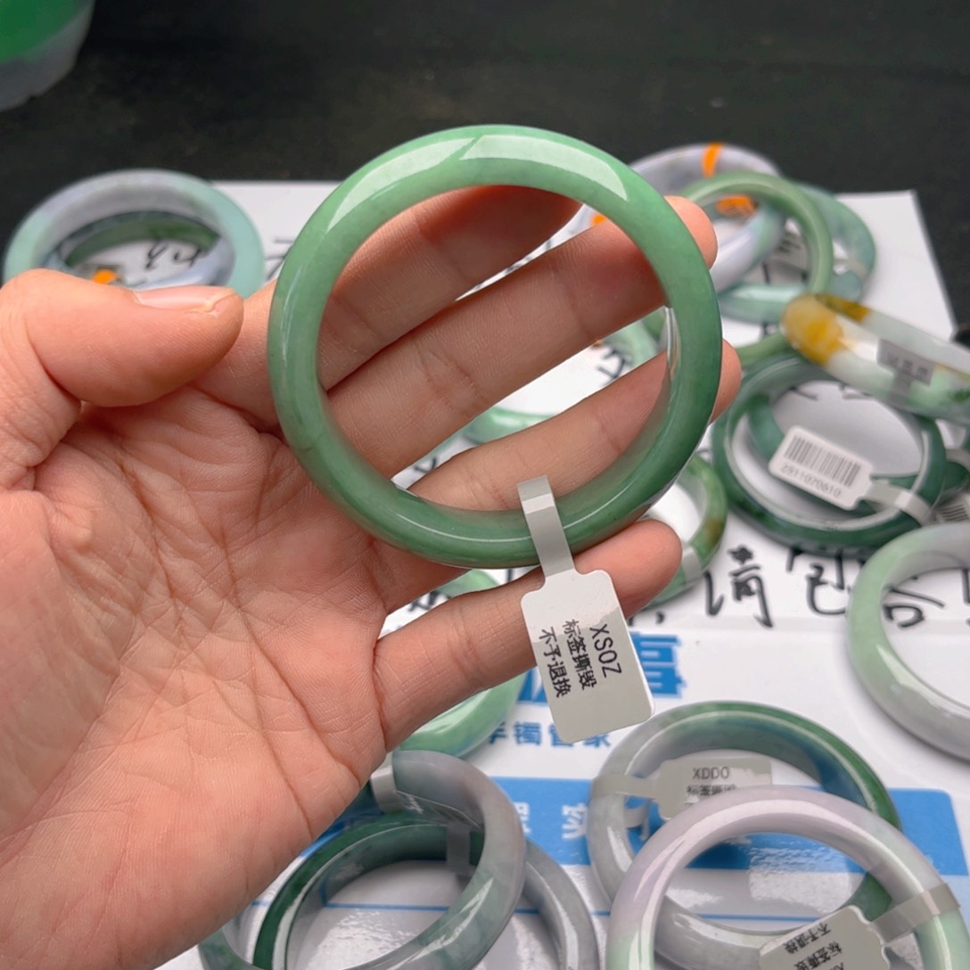 未镶嵌手镯翡翠5657. X2. 18