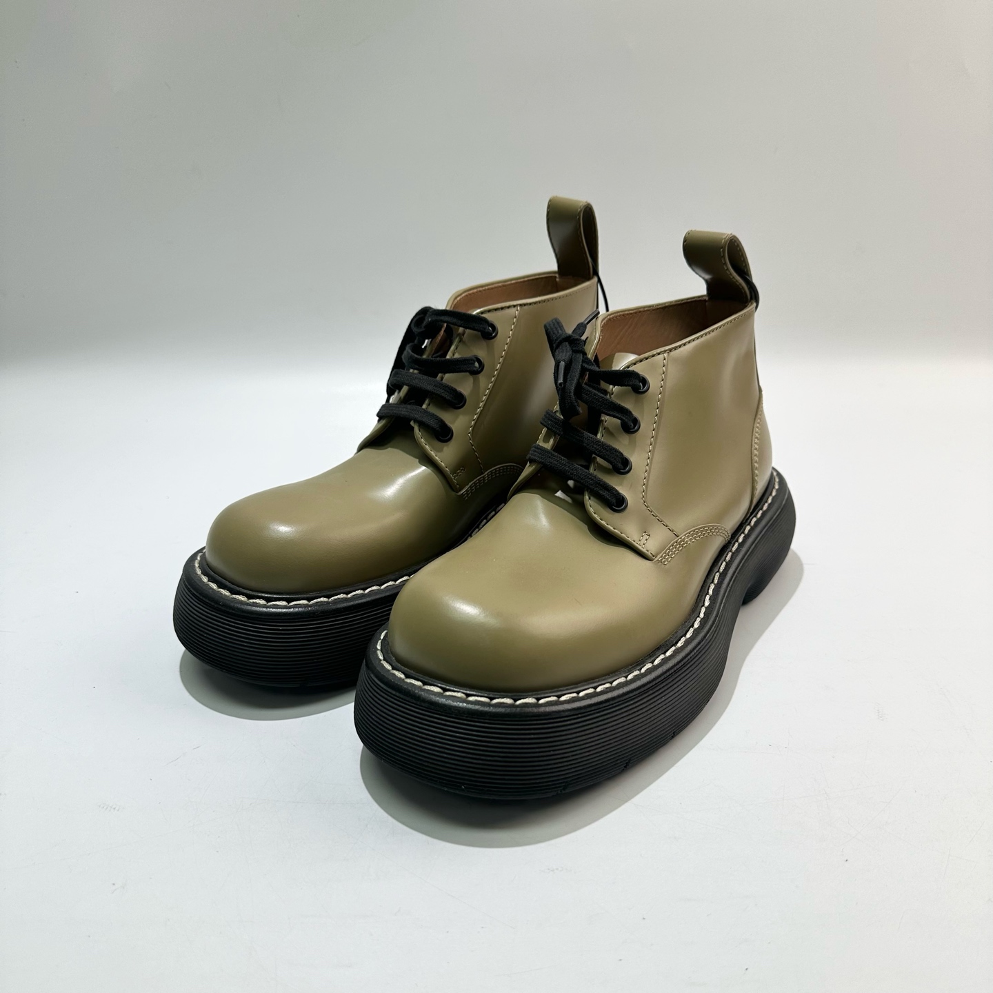 未使用 BOTTEGA VENETA/葆蝶家  40码 棕黄色马丁靴 DS450