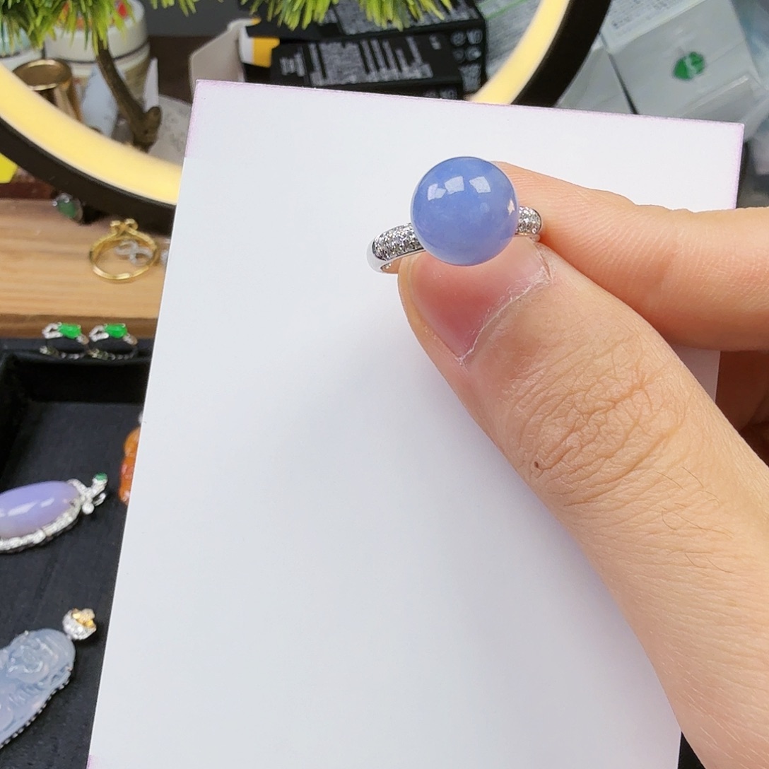 翡翠颈饰18K金镶嵌*️****一件