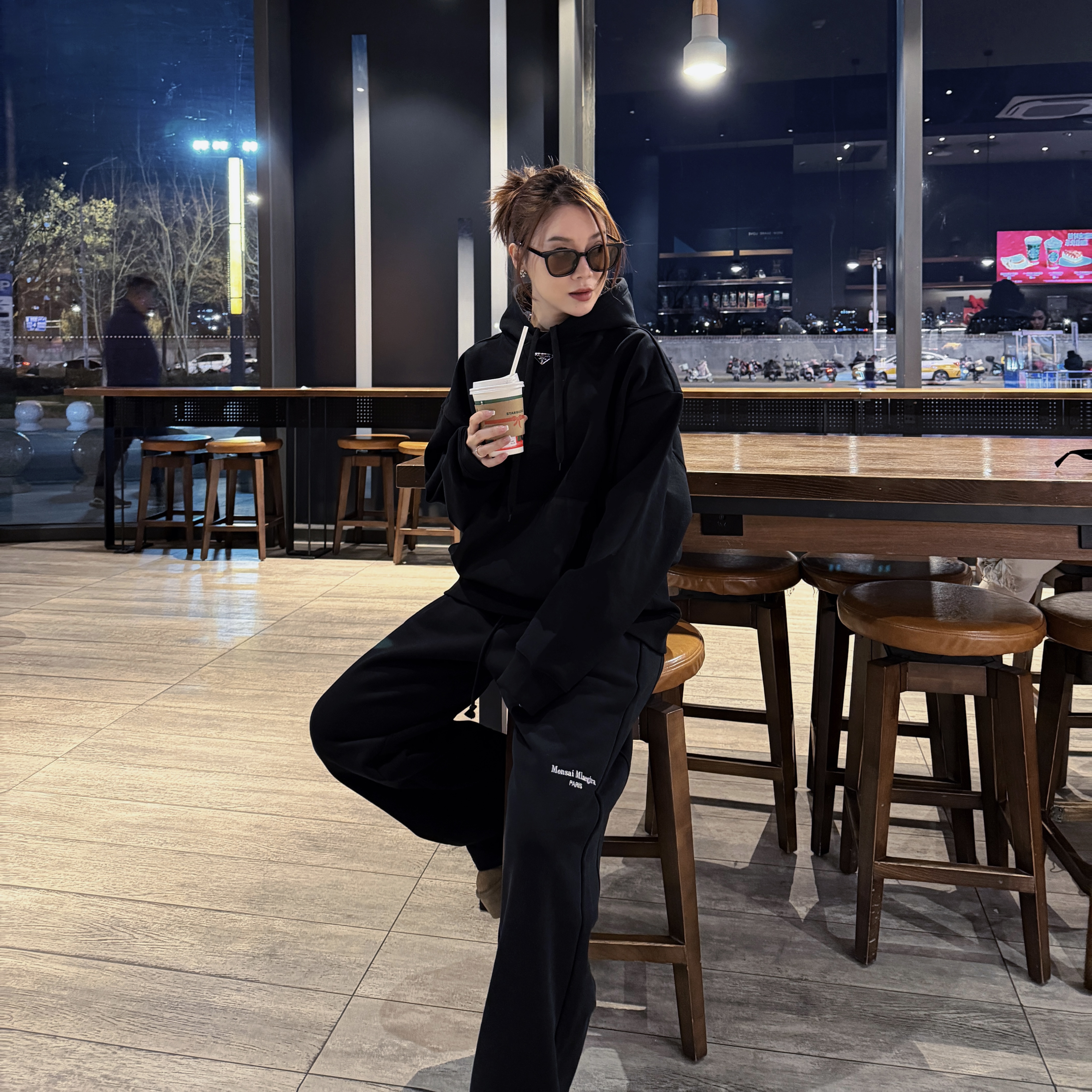 宽松【铜牌倒三角帽衫】男女同款D28386