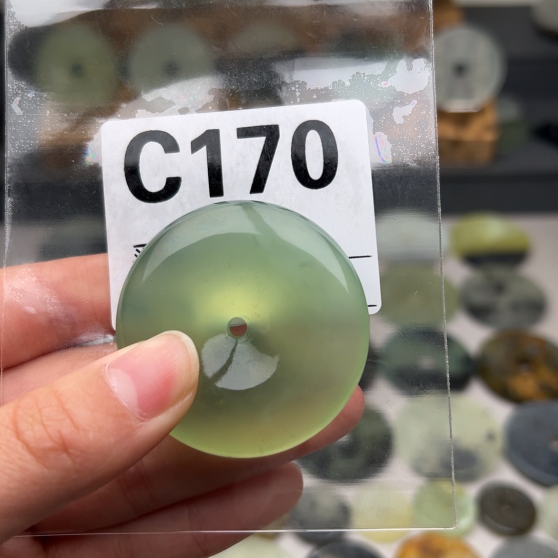 蛇纹石玉颈饰未镶嵌浪***头