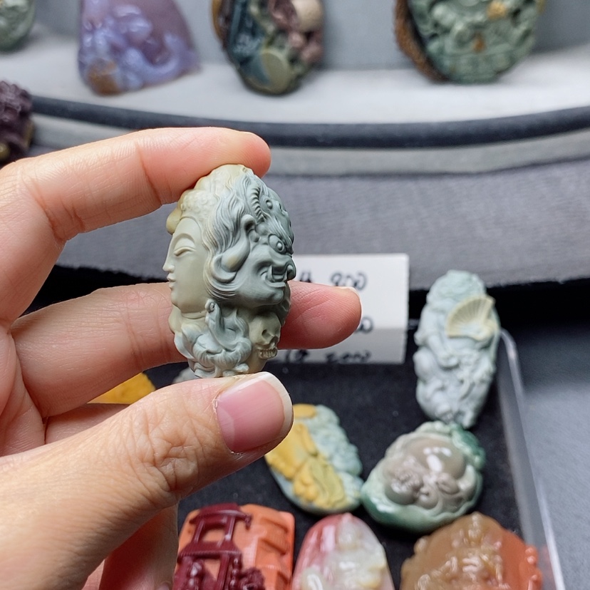 【闪购商品】定制石英质玉吊坠未镶嵌