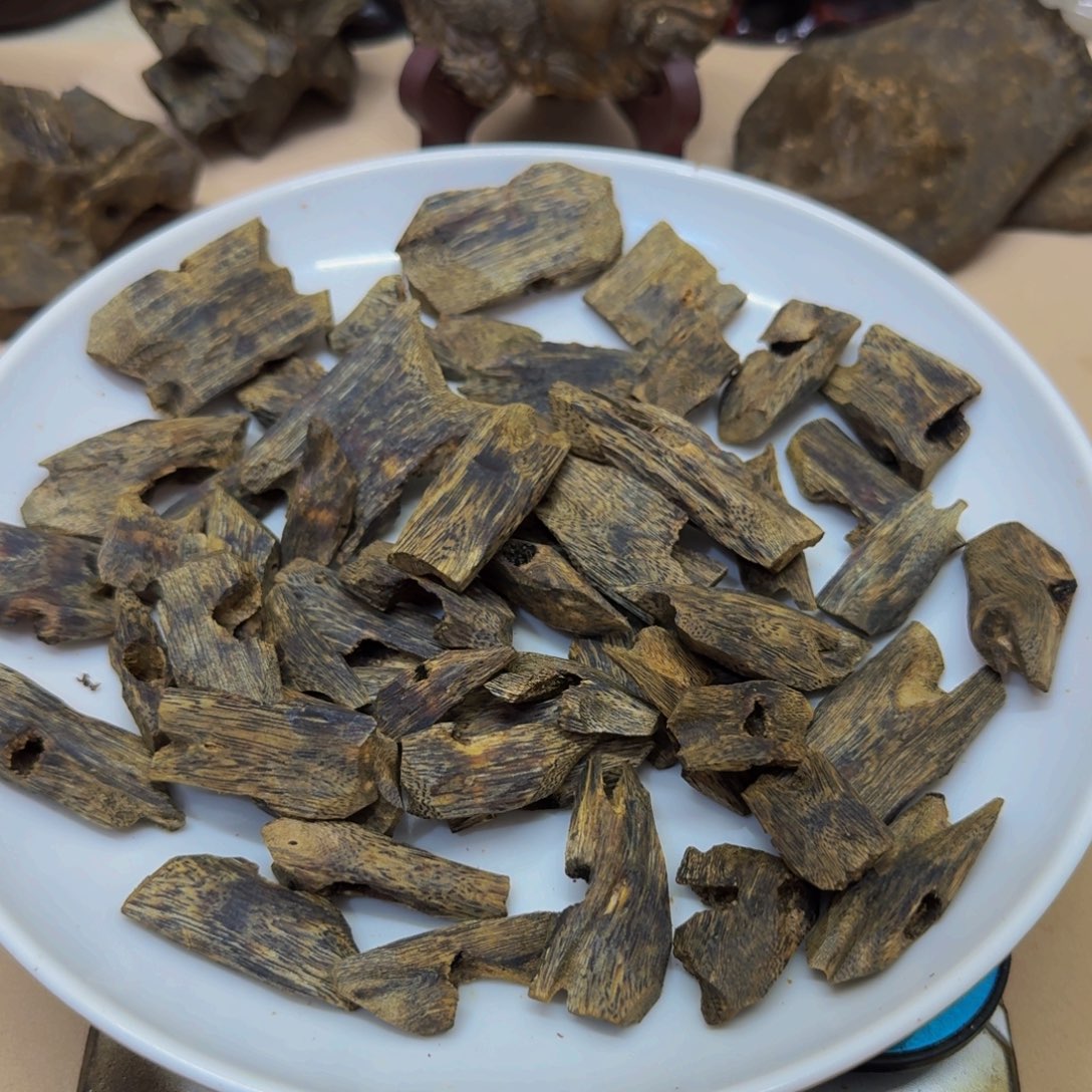 沉香沉香碎屑糖结块料101克