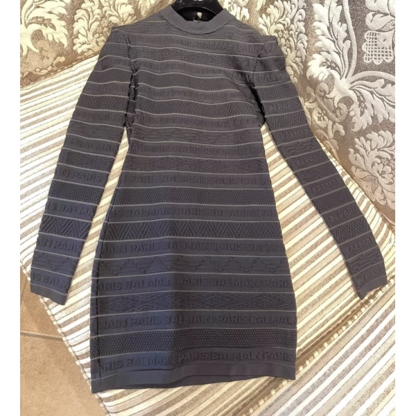 妃鱼/巴尔曼/聚酯纤维/连衣裙/95新/凡2/17