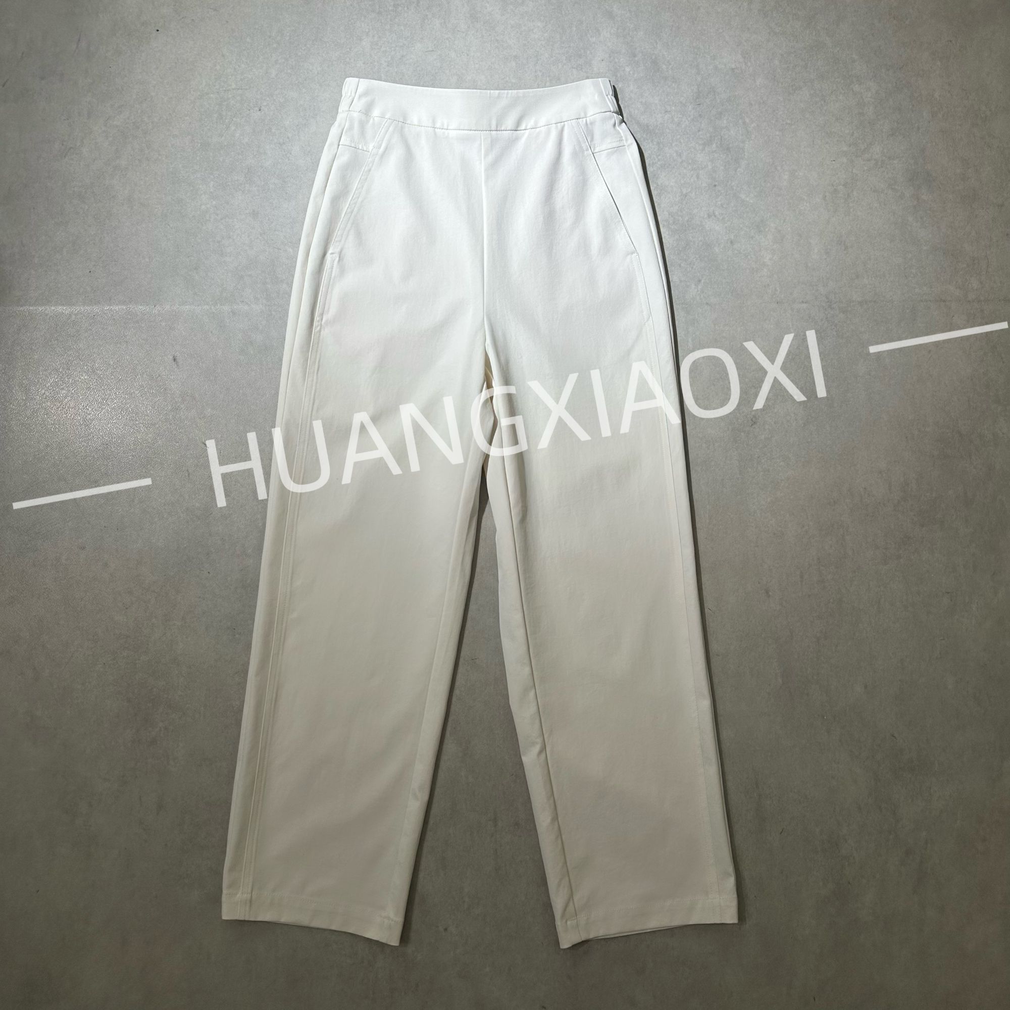 HUANGXIAOXI “艾草抗皱神裤”莱赛尔棉夏日九分奶奶裤 HXX-303