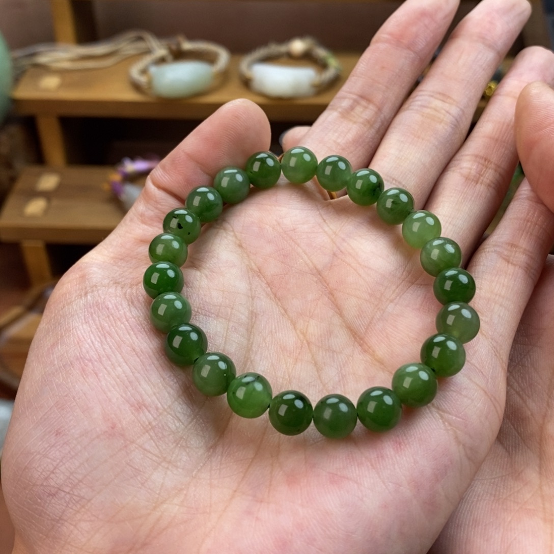 久***晴和田玉未镶嵌颈饰