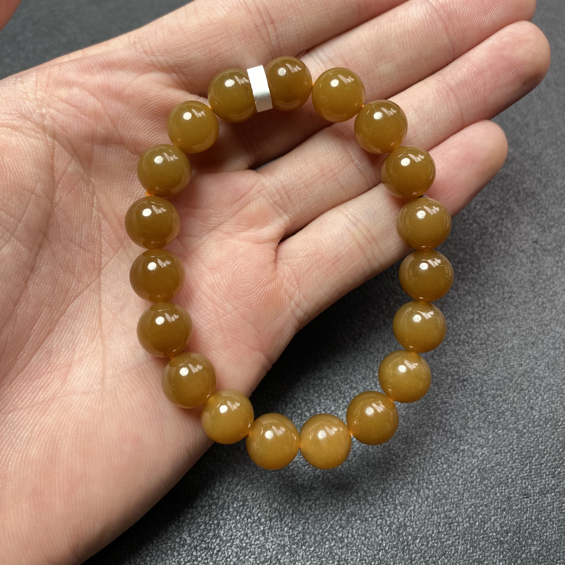 新疆和田玉且末糖手串 卡10 CJ110