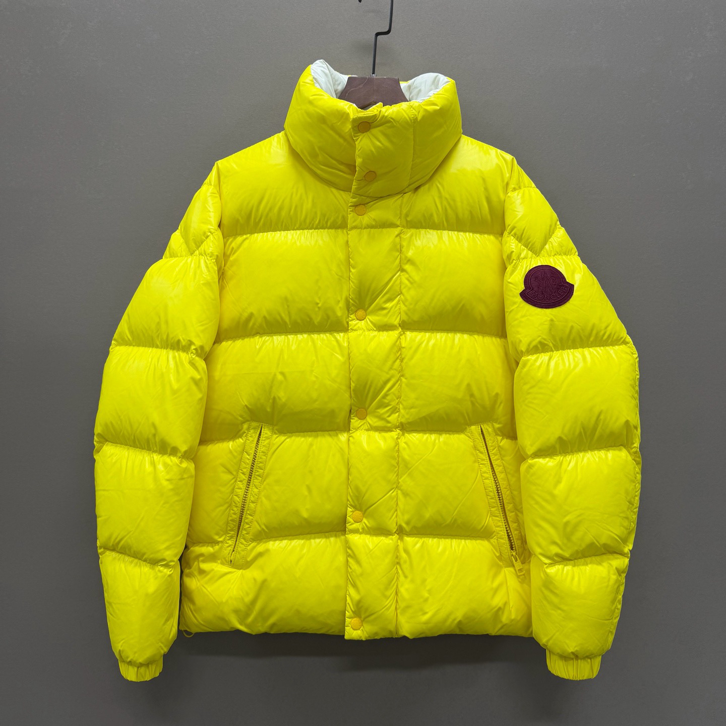 未使用 MONCLER 1952系列黄色羽绒服ys000370