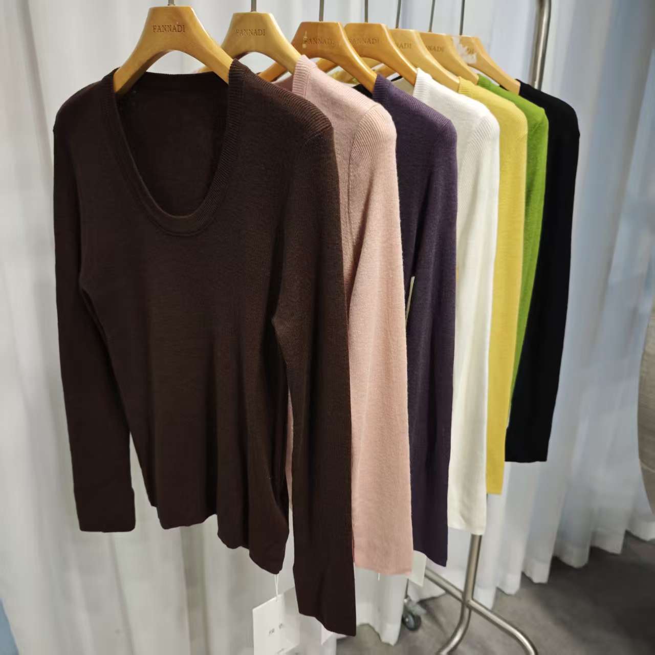SOSE【上衣】纯色打底小衫U领针织衫 MM 2601
