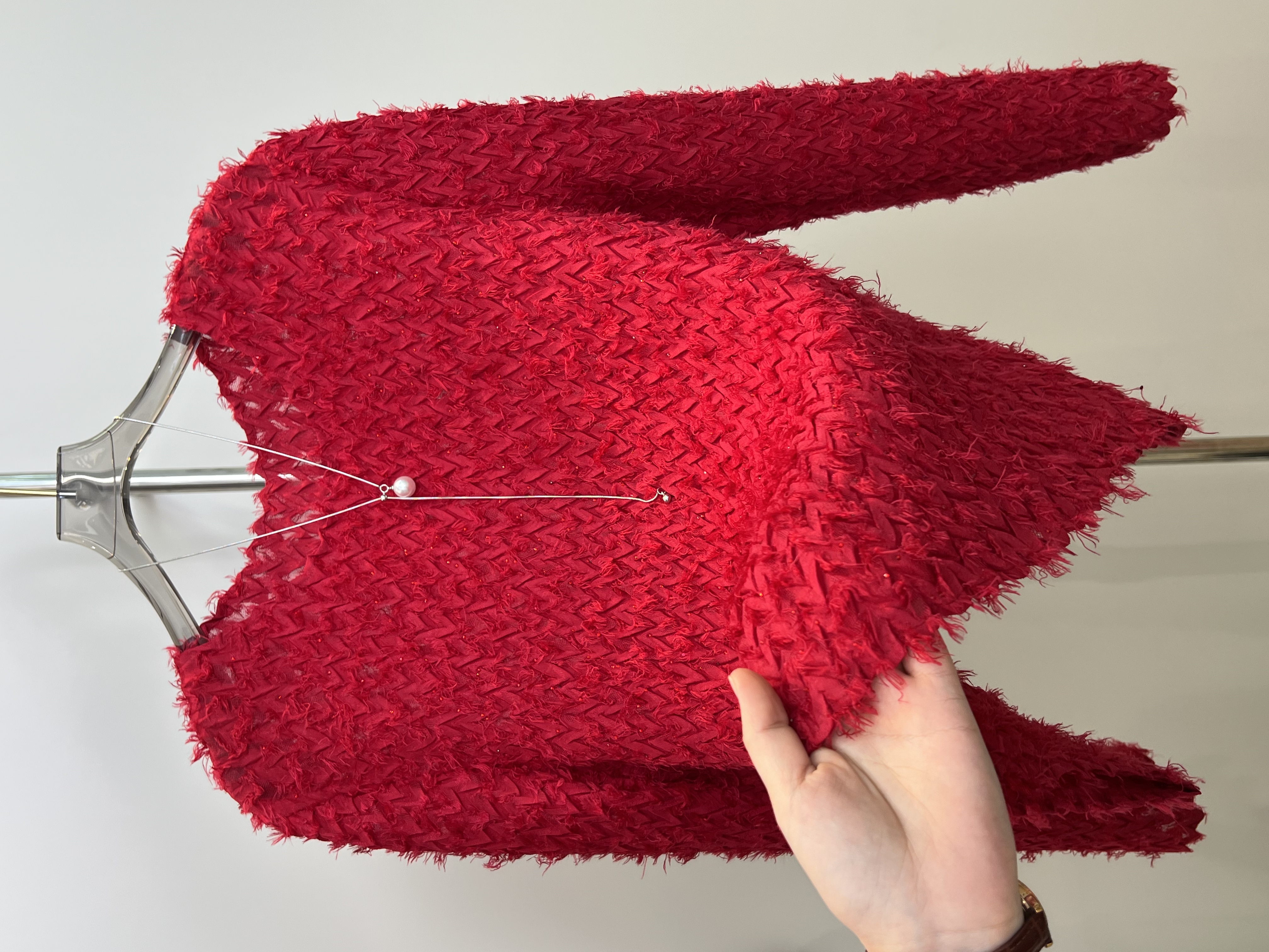 褶衣原创（年夜）2025冬季新款气质女装长袖流苏圆领显瘦高级感上衣