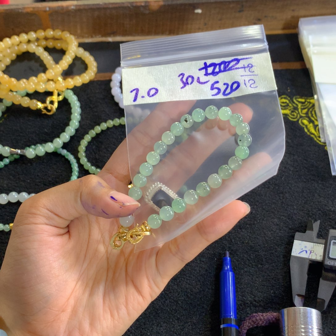 未镶嵌定制翡翠天然缅甸翡翠