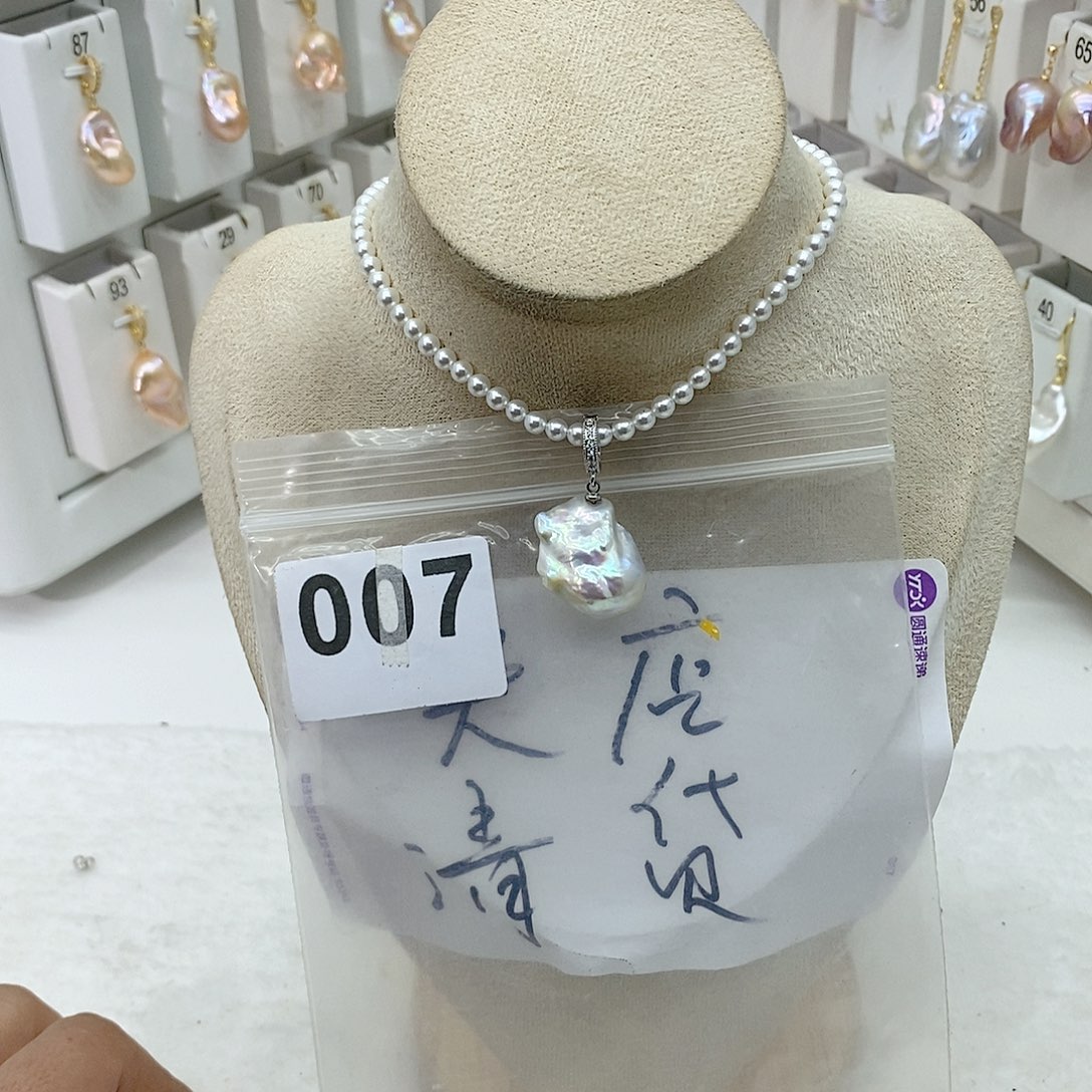 淡水珍珠颈饰合金