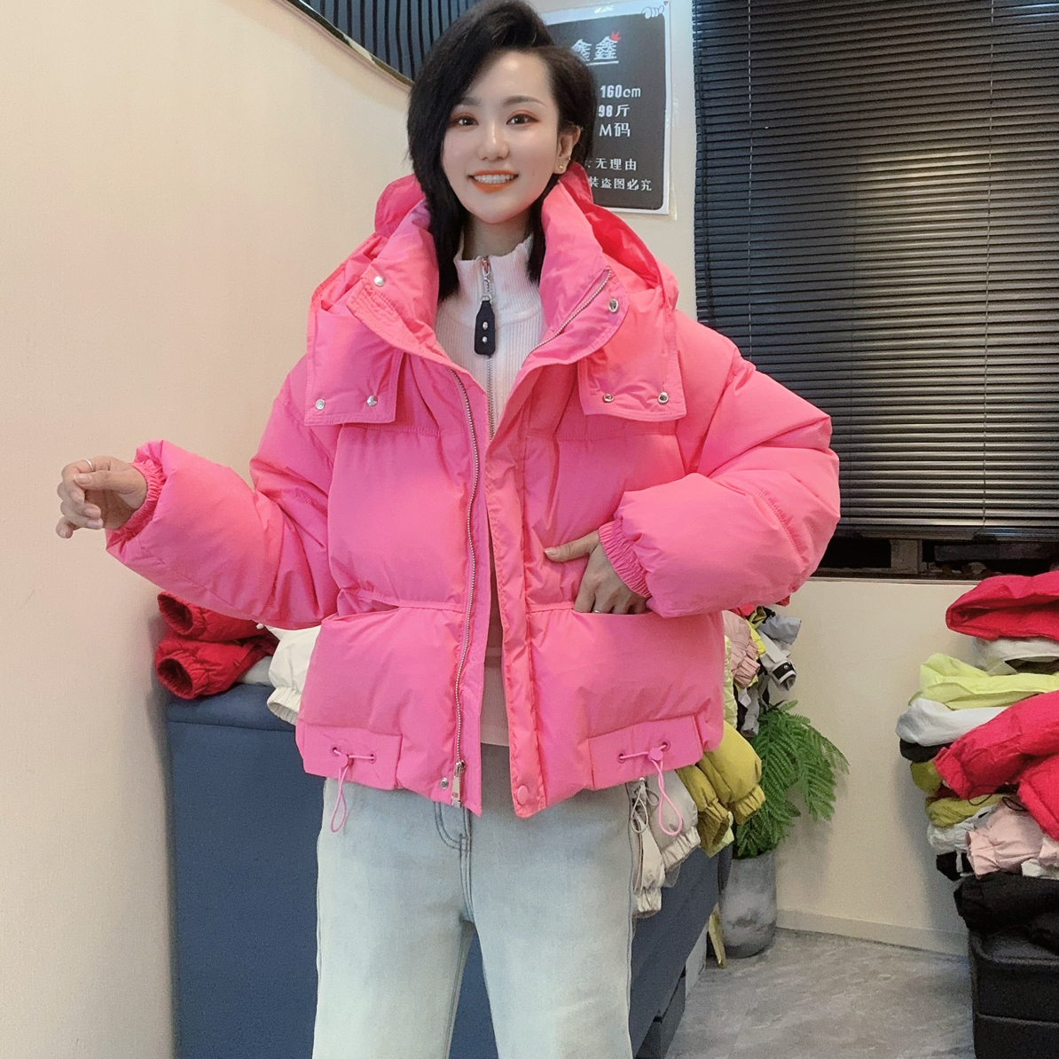 【鑫爷】秋冬季新款女士连帽加厚纯色休闲百搭短款外套显瘦遮肉0918