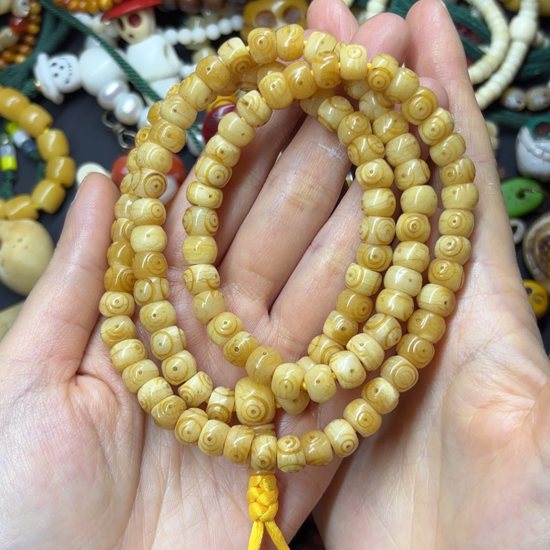 只买单纯的吊坠，没带链子，属的性质。无